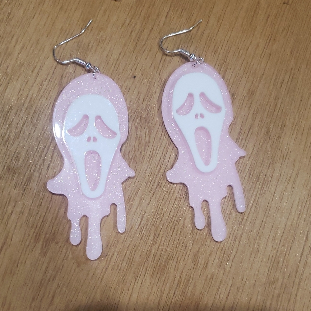 Halloween Pink Dripping Scream Ghost skull Earrings nwot